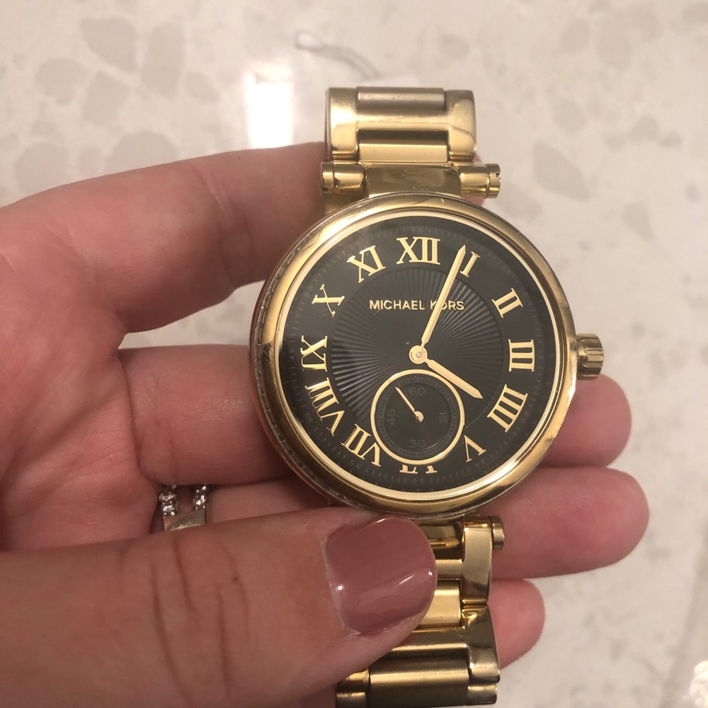 Overnight sale ‼️Michael Kors watch - Picture 2 of 7
